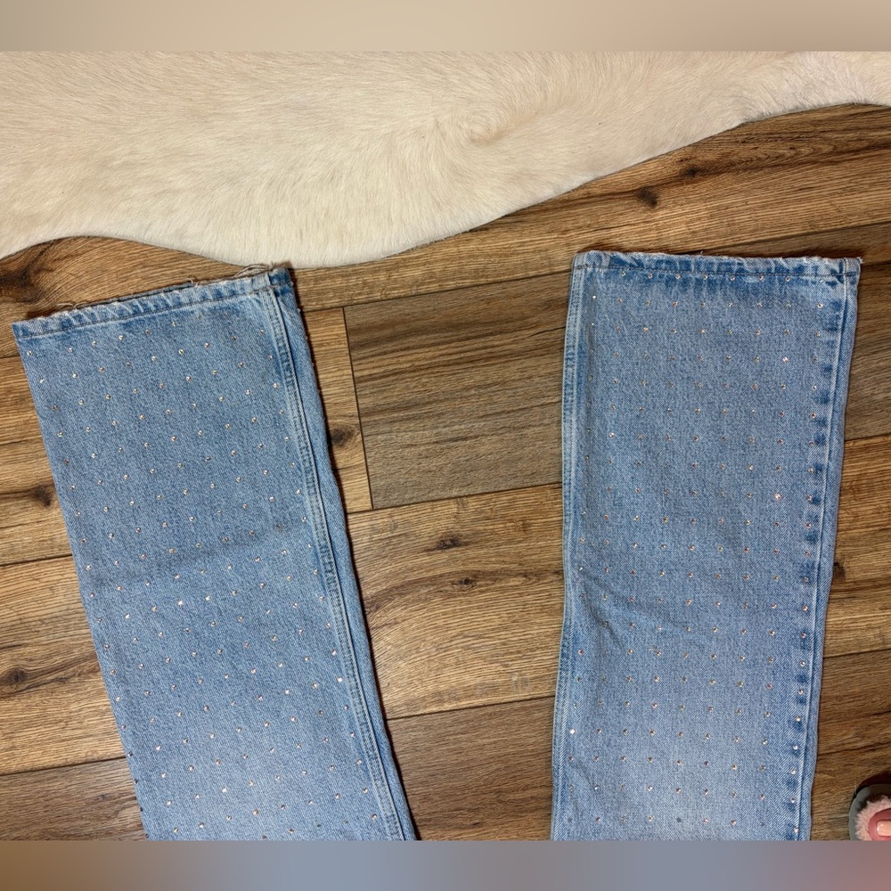Zara high-waisted rhinestone blinged light-wash jeans - Picture 4 of 10